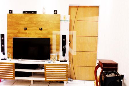 sala de casa à venda com 2 quartos, 200m² em Parque Guarani, São Paulo