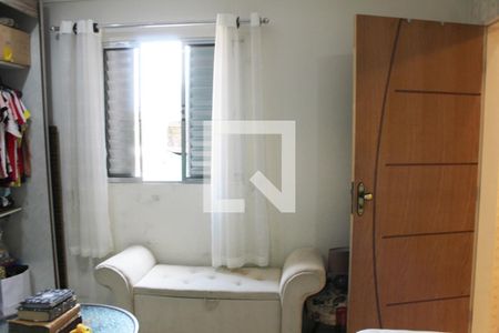 Quarto 1 de casa à venda com 2 quartos, 200m² em Parque Guarani, São Paulo