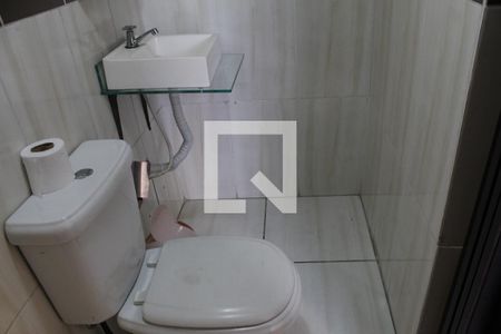 Casa para alugar com 200m², 2 quartos e 2 vagasBanheiro