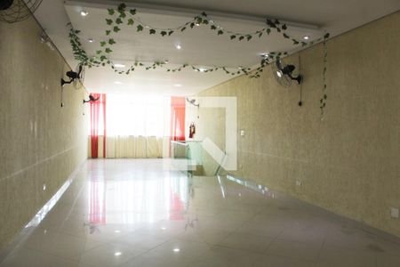 Casa para alugar com 200m², 2 quartos e 2 vagasSalão de Festas 2