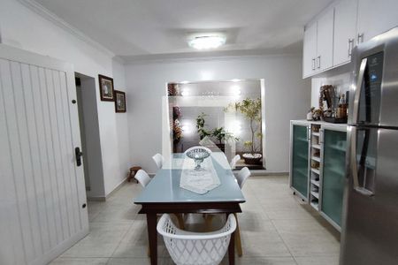 Casa para alugar com 220m², 5 quartos e 3 vagasCozinha