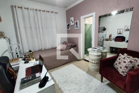 Suíte 1 de casa para alugar com 5 quartos, 220m² em Vila Talarico, São Paulo