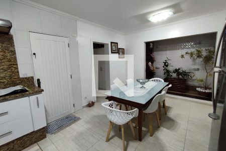 Casa para alugar com 220m², 5 quartos e 3 vagasCozinha