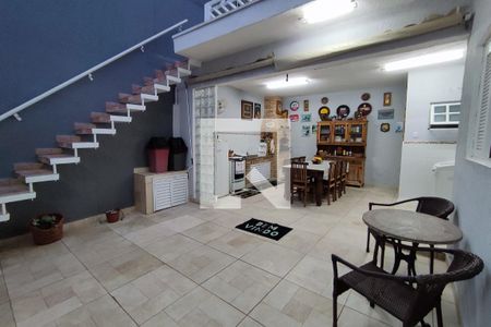 Casa para alugar com 220m², 5 quartos e 3 vagasÁrea gourmet