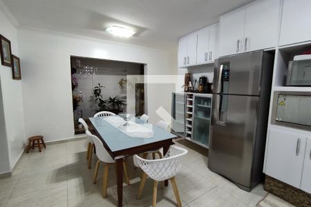 Casa para alugar com 220m², 5 quartos e 3 vagasCozinha