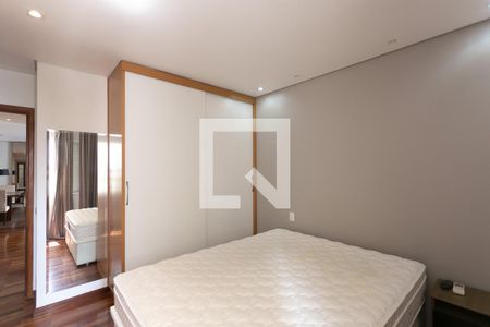 Suite de apartamento para alugar com 2 quartos, 75m² em Pinheiros, São Paulo