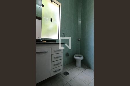 Casa de condomínio para alugar com 300m², 4 quartos e 3 vagasLavabo