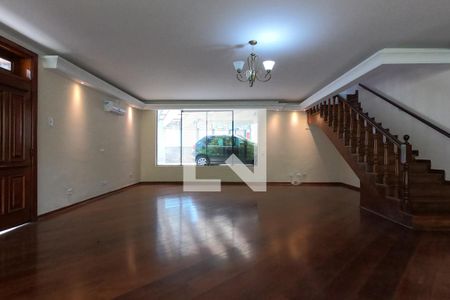 Sala de casa de condomínio à venda com 4 quartos, 300m² em Vila Tramontano, São Paulo