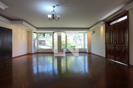 Sala de casa de condomínio à venda com 4 quartos, 300m² em Vila Tramontano, São Paulo