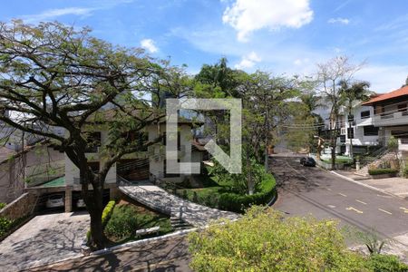 Casa de condomínio para alugar com 300m², 4 quartos e 3 vagasVista