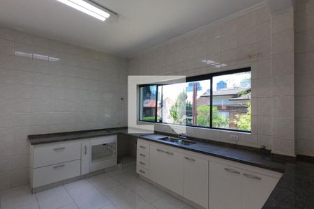 Casa de condomínio para alugar com 300m², 4 quartos e 3 vagasCozinha
