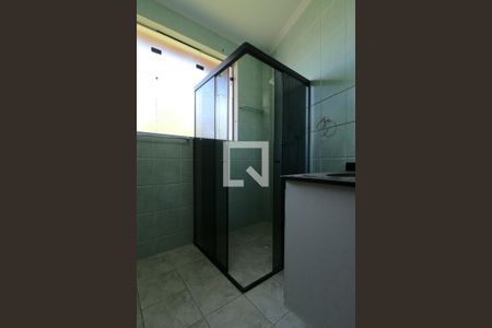 Banheiro de casa de condomínio à venda com 4 quartos, 300m² em Vila Tramontano, São Paulo