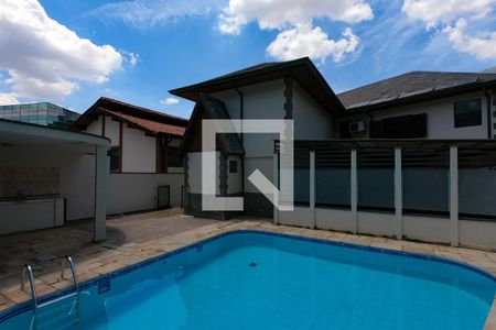 Casa de condomínio para alugar com 300m², 4 quartos e 3 vagasPiscina