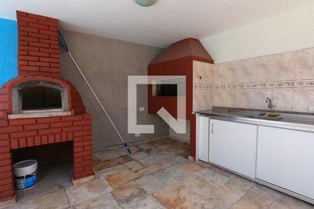 Casa de condomínio para alugar com 300m², 4 quartos e 3 vagasChurrasqueira