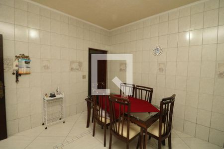 Casa à venda com 210m², 4 quartos e 3 vagasCozinha 