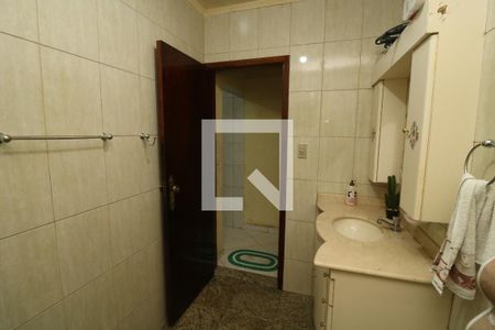 Casa à venda com 210m², 4 quartos e 3 vagasBanheiro