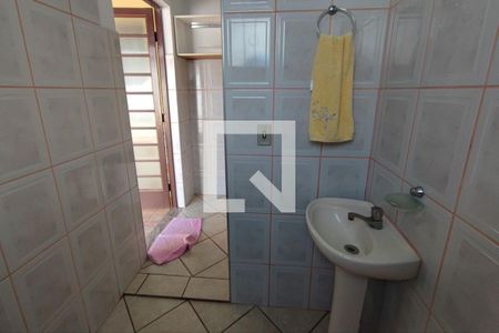 Casa para alugar com 152m², 3 quartos e 2 vagas Casa para alugar com 152m², 3 quartos e 2 vagasBanheiro de serviço