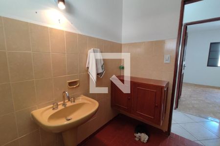 Casa para alugar com 152m², 3 quartos e 2 vagas Casa para alugar com 152m², 3 quartos e 2 vagasBanheiro Social