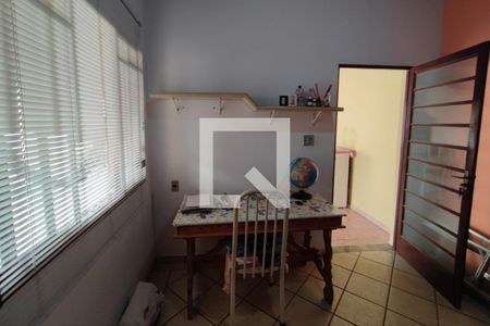 Casa para alugar com 152m², 3 quartos e 2 vagas Casa para alugar com 152m², 3 quartos e 2 vagasEscritório