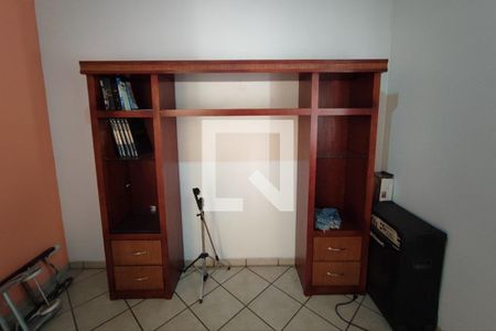Casa para alugar com 152m², 3 quartos e 2 vagas Casa para alugar com 152m², 3 quartos e 2 vagasEscritório
