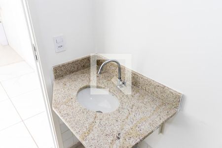 Apartamento para alugar com 37m², 2 quartos e sem vagaBanheiro