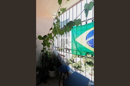 Apartamento à venda com 150m², 3 quartos e 2 vagas Apartamento à venda com 150m², 3 quartos e 2 vagasVaranda