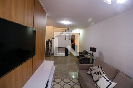 Casa de condomínio à venda com 137m², 3 quartos e 3 vagasSala de TV