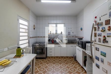 Casa à venda com 230m², 4 quartos e 3 vagas Casa à venda com 230m², 4 quartos e 3 vagasCozinha