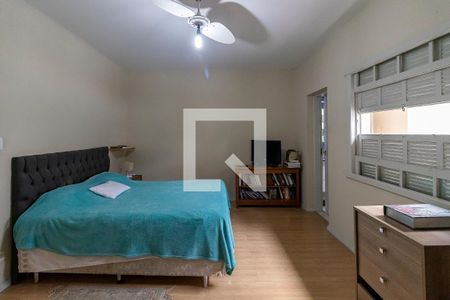 Casa à venda com 230m², 4 quartos e 3 vagas Casa à venda com 230m², 4 quartos e 3 vagasSuíte