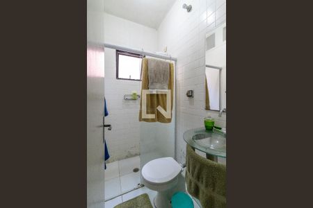 Casa à venda com 230m², 4 quartos e 3 vagas Casa à venda com 230m², 4 quartos e 3 vagasBanheiro Social 2