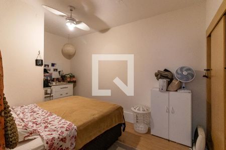 Casa à venda com 230m², 4 quartos e 3 vagas Casa à venda com 230m², 4 quartos e 3 vagasQuarto 1