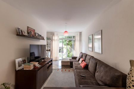Sala de casa para alugar com 4 quartos, 230m² em Indianópolis, São Paulo