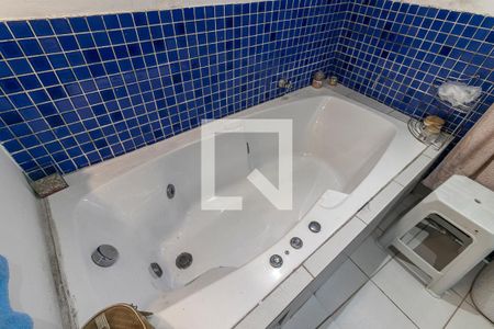 Casa à venda com 230m², 4 quartos e 3 vagas Casa à venda com 230m², 4 quartos e 3 vagasSuíte