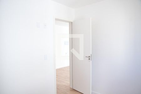 Quarto 1  de apartamento para alugar com 2 quartos, 47m² em Vila Monte Serrat, Cotia