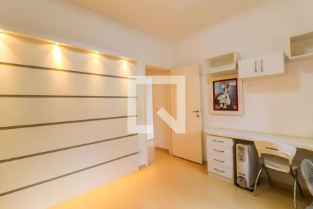 Apartamento à venda com 124m², 3 quartos e 2 vagas Apartamento à venda com 124m², 3 quartos e 2 vagasQuarto 2
