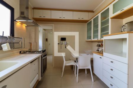 Apartamento à venda com 124m², 3 quartos e 2 vagas Apartamento à venda com 124m², 3 quartos e 2 vagasCozinha