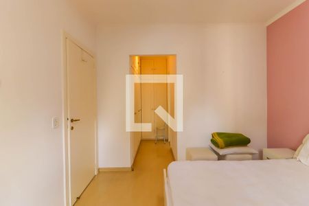 Apartamento à venda com 124m², 3 quartos e 2 vagas Apartamento à venda com 124m², 3 quartos e 2 vagasSuíte