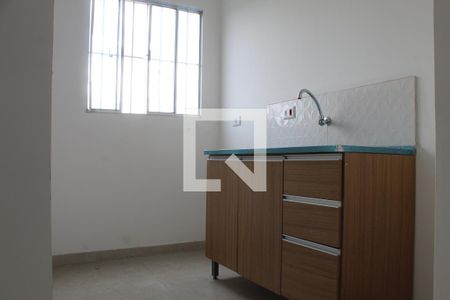 Cozinha de apartamento para alugar com 1 quarto, 33m² em Jardim Angela (zona Leste), São Paulo