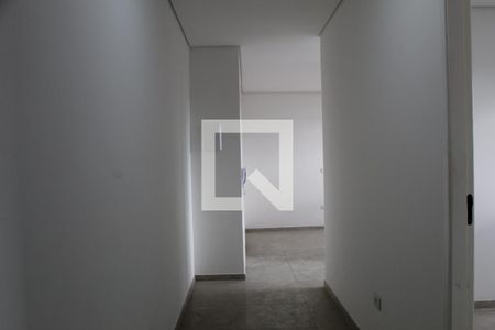 Corredor de apartamento para alugar com 1 quarto, 33m² em Jardim Angela (zona Leste), São Paulo