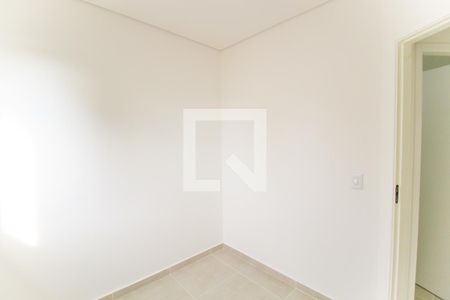 Quarto 1 de apartamento para alugar com 2 quartos, 40m² em Jardim Angela (zona Leste), São Paulo