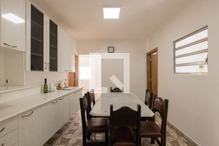Casa à venda com 290m², 5 quartos e 3 vagasCopa e Cozinha