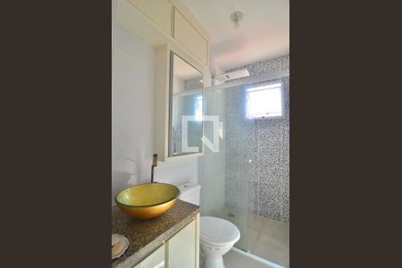 Casa de condomínio para alugar com 110m², 2 quartos e 1 vagaBanheiro