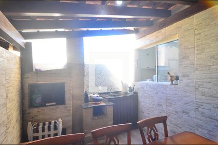 Casa de condomínio para alugar com 110m², 2 quartos e 1 vagaVaranda