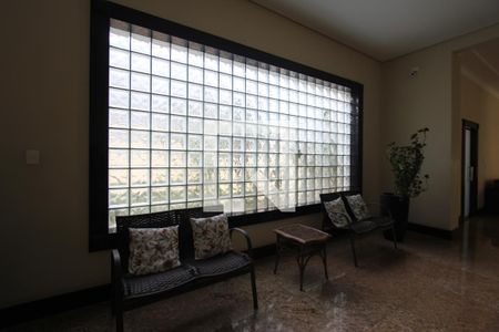 Apartamento à venda com 198m², 4 quartos e 4 vagasÁrea comum - Salão de festas