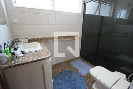 Apartamento à venda com 198m², 4 quartos e 4 vagasBanheiro 2