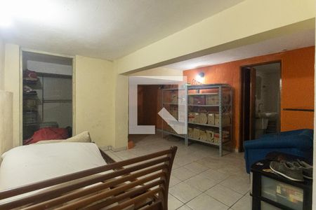 Casa à venda com 180m², 3 quartos e 2 vagasQuarto de Serviço