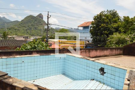 Casa à venda com 592m², 3 quartos e 5 vagasPiscina