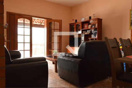 Sala de TV de casa à venda com 3 quartos, 592m² em Curicica, Rio de Janeiro