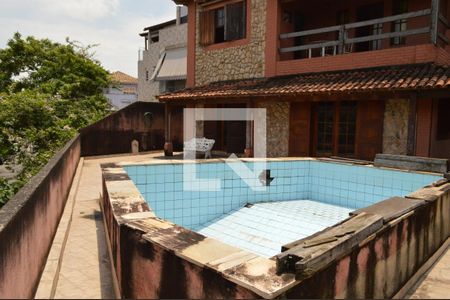 Casa à venda com 592m², 3 quartos e 5 vagasPiscina