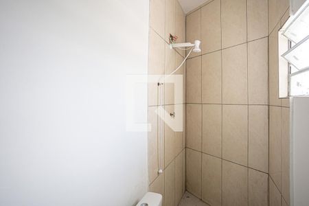 Banheiro de casa para alugar com 1 quarto, 60m² em Jardim Santa Tereza, Carapicuíba